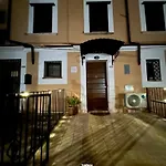 Arco Di Pietra Bed and Breakfast 3*