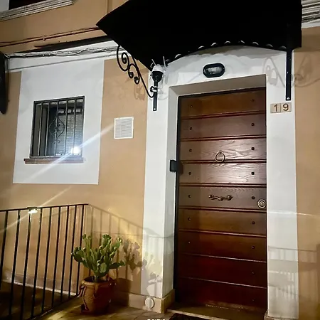 Arco Di Pietra Bed & Breakfast 3*