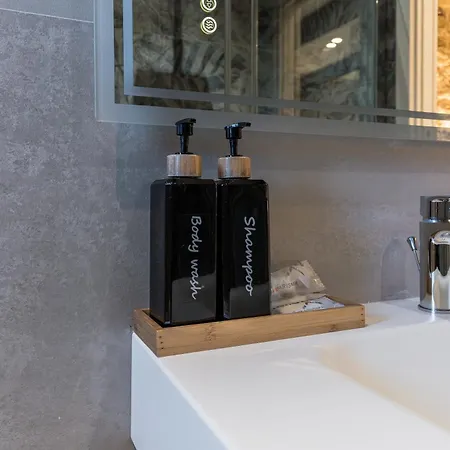 Couette-café Arco Di Pietra 3*